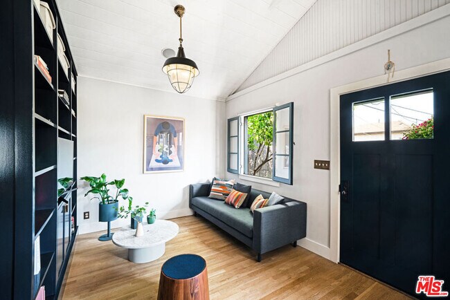 Foto del edificio - 4311 Clayton Ave W