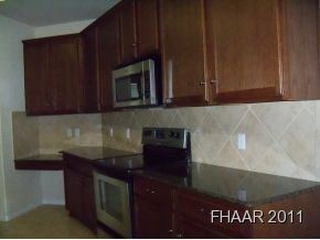 Building Photo - 4 br, 3.5 bath House - 615 Tundra Drive