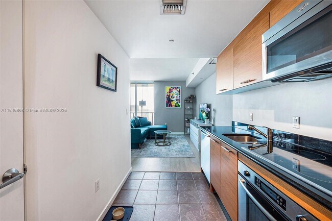 Building Photo - 50 Biscayne Blvd