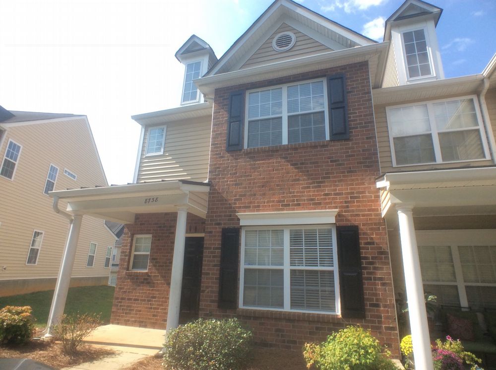 Foto principal - 8738 Twined Creek Ln