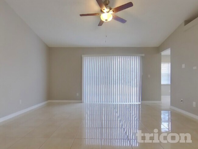 Foto del edificio - 13235 Moonflower Ct