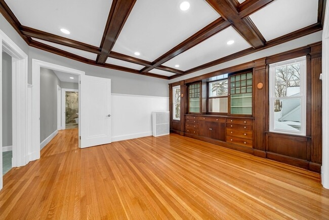 Foto del edificio - 28 Richardson Ave