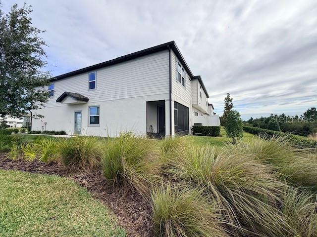 Foto del edificio - 5443 Elmview Xing