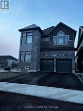 Building Photo - 3 Weylie St