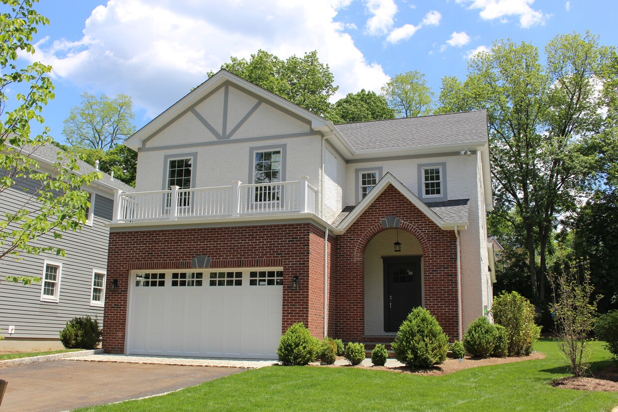 1019 Grove St, Mamaroneck, NY 10543 House Rental in Mamaroneck, NY