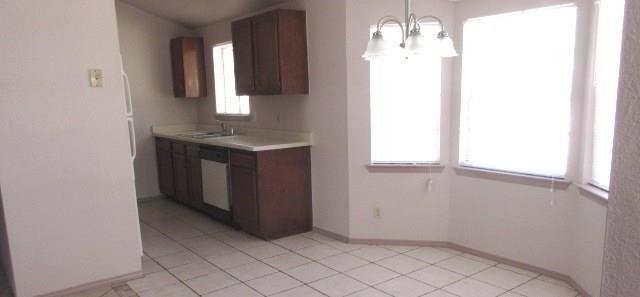 Building Photo - 661 Bristol Dr