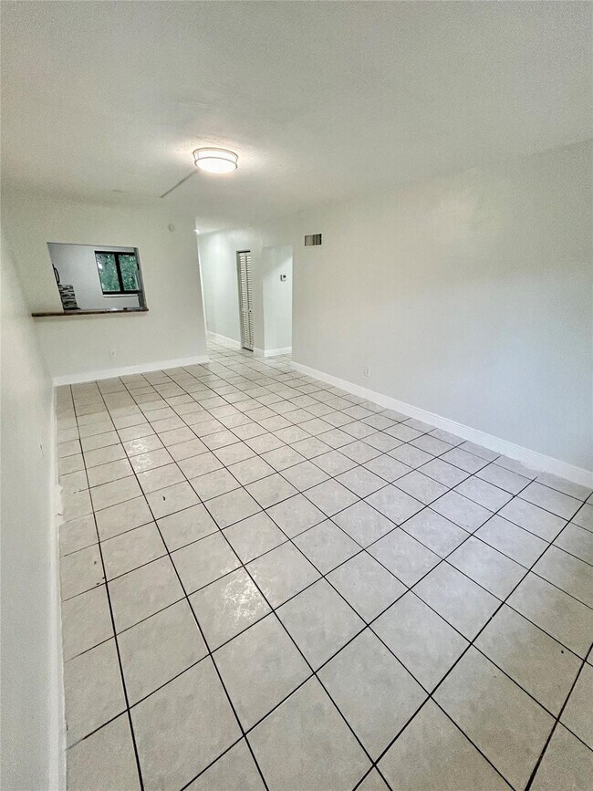 Foto del edificio - 2252 St