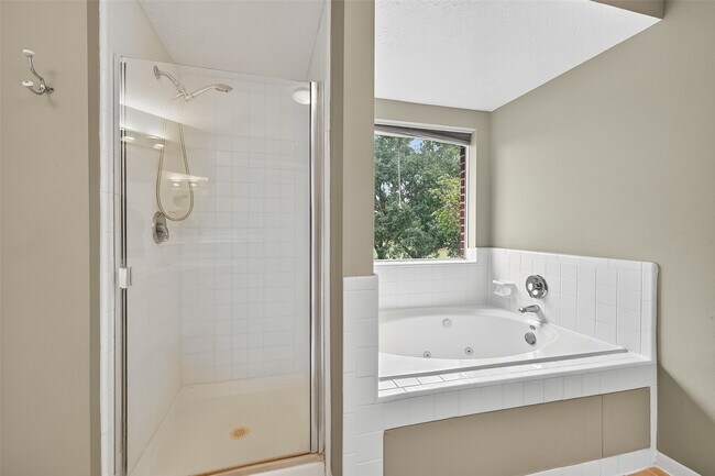 Building Photo - 21519 San Marino Dr