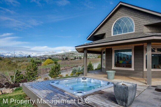 Foto del edificio - 3 br, 3 bath House - 542 Laurie Dr.