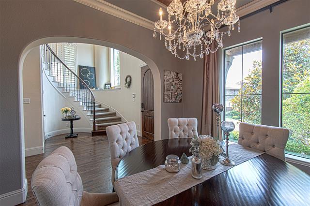 Building Photo - 7039 Comal Dr