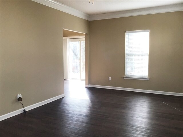 Foto del edificio - 5547 Whispering Wind Ln