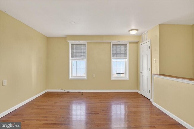 Building Photo - 1400 S Chadwick St