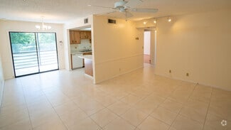 Building Photo - 4686 Oak Terrace Dr