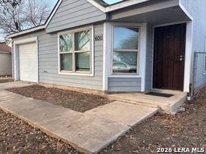 Building Photo - 6011 Sunrise View Dr