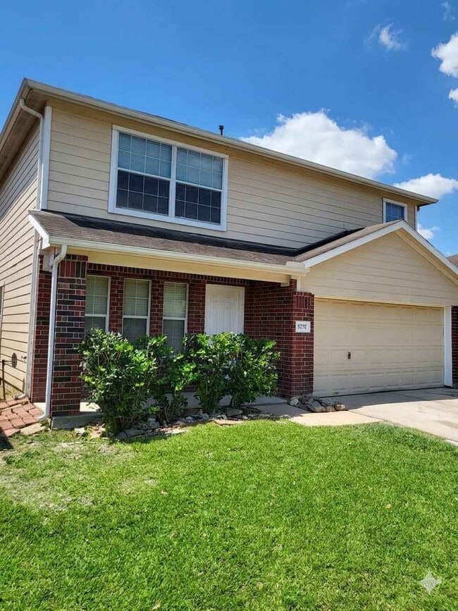 Building Photo - 5707 Saluda Creek Ln