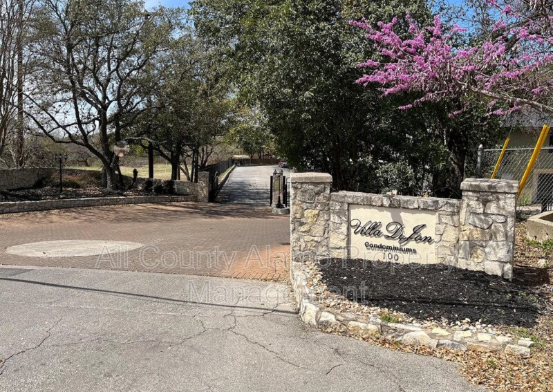 Primary Photo - 100 Lorenz Rd