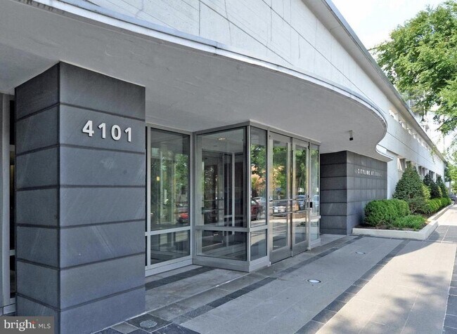 Foto del edificio - 4101 Albemarle St NW