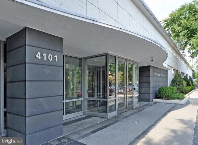 Building Photo - 4101 Albemarle St NW