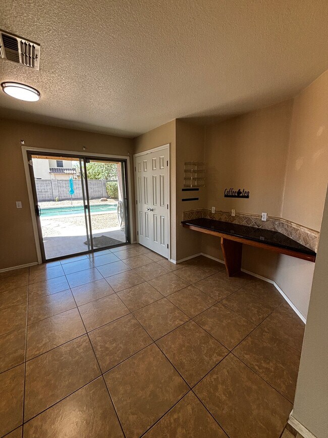Foto del edificio - 2761 W Allens Peak Dr