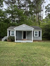 Building Photo - 521 Pineneedle Rd