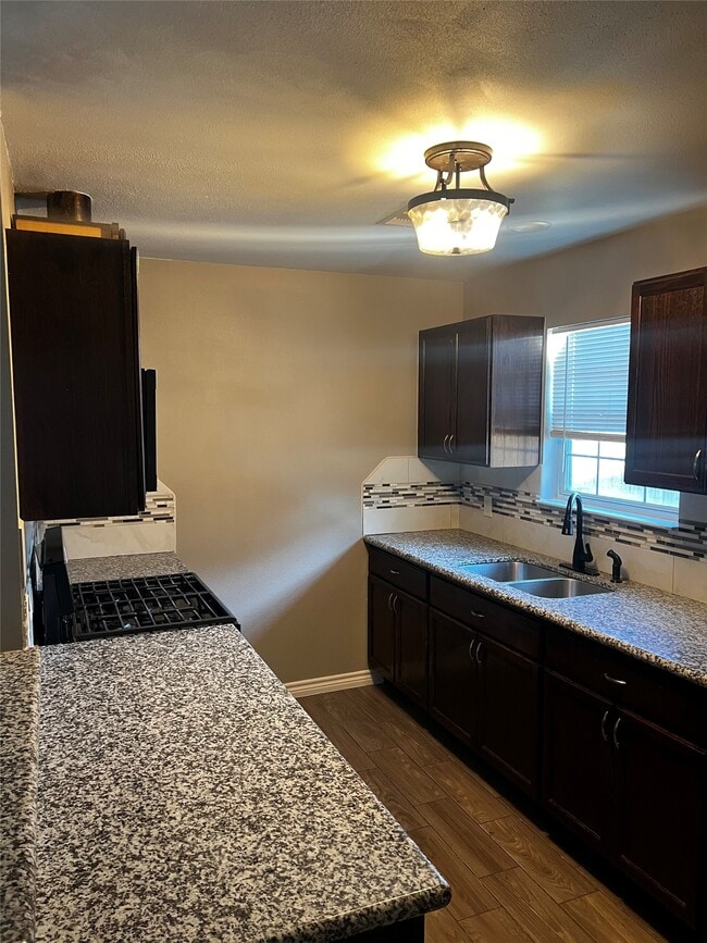 Building Photo - 6514b Culmore Dr