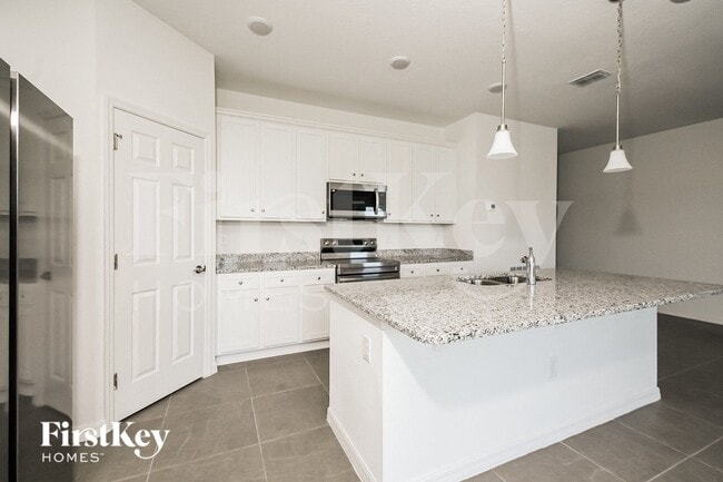 Building Photo - 564 Crown Rose Dr