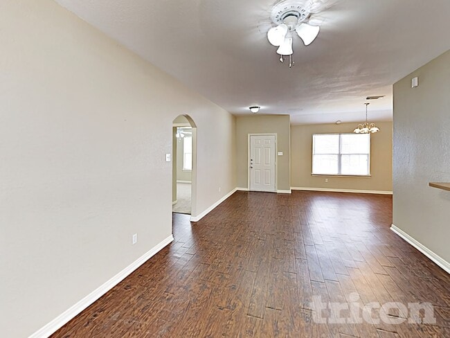 Building Photo - 220 Kellyn Ct