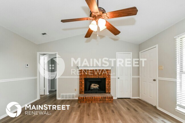 Building Photo - 6643 Magnolia Dr