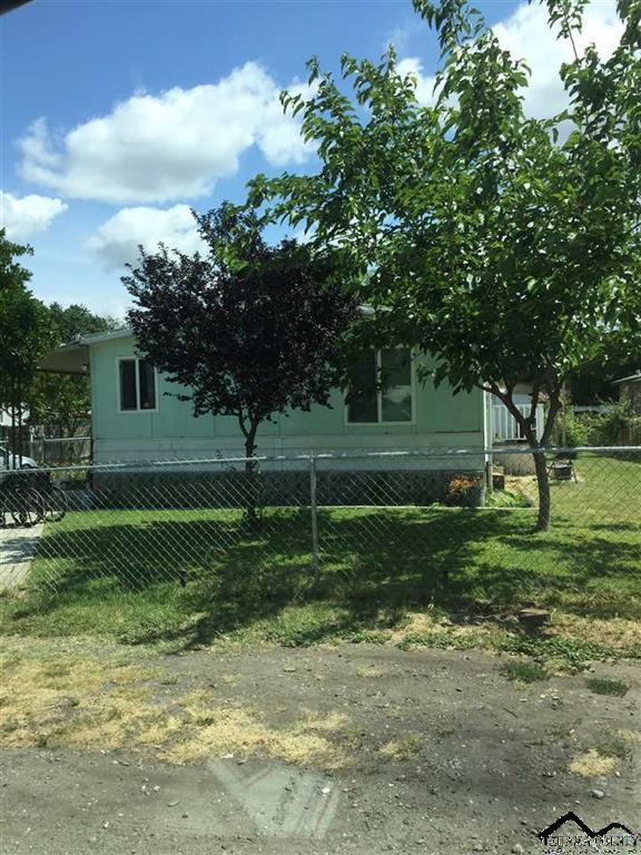 Foto principal - 3 Bedroom Home With Central Heat and Air