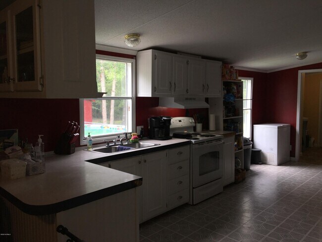 Foto del edificio - 121 Aberdeen Ln