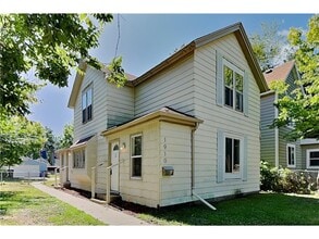 Building Photo - 1910 W Chelton Ave