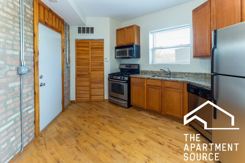 Foto principal - 1122 E Hyde Park Blvd