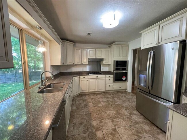 Foto del edificio - Gorgeous 3-Bed, 2.5-Bath Retreat Near Veterans Park