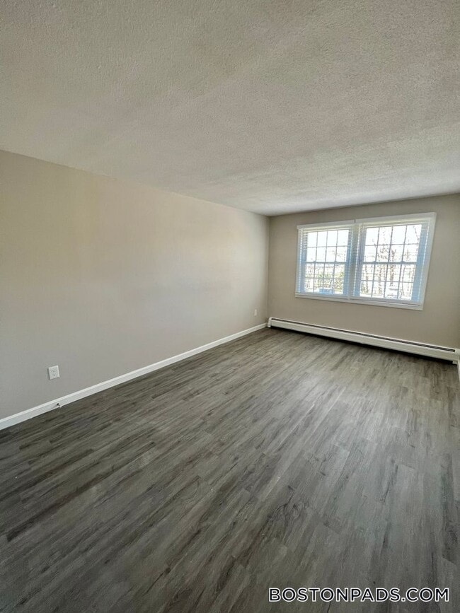 Building Photo - 105 Ridgewood Ln