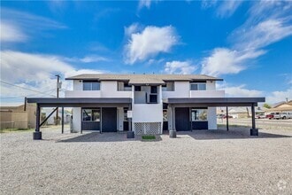 Building Photo - 644 Swan Dr