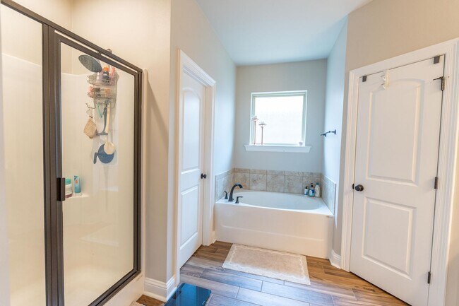 Foto del edificio - 3bed/ 2 bath home in Willow Heights