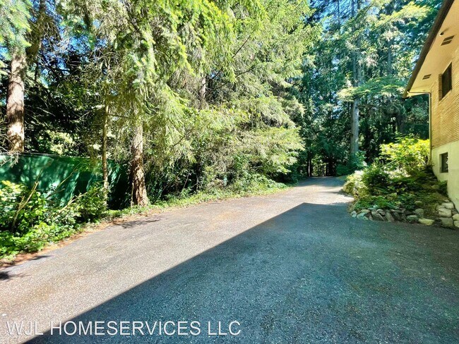 Foto del edificio - 4 br, 3 bath House - 16035 SE 43rd St