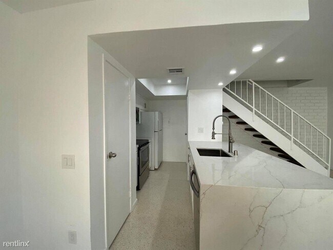 Building Photo - 2 br, 1 bath Condo - 72698 Bursera Way Unit 2