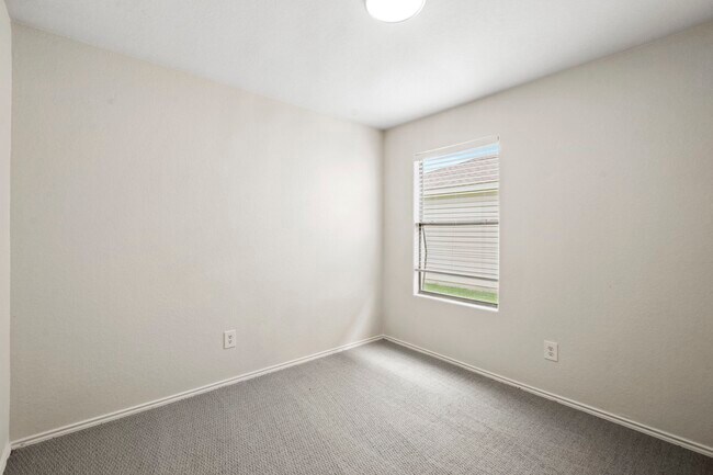 Foto del edificio - 7910 Buffalo View Ln