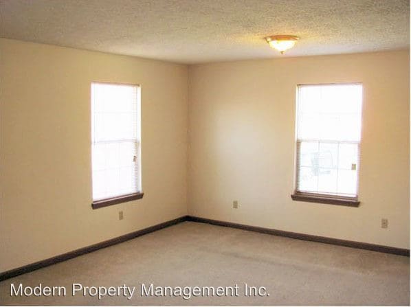 Building Photo - 2841 Ryan Cir