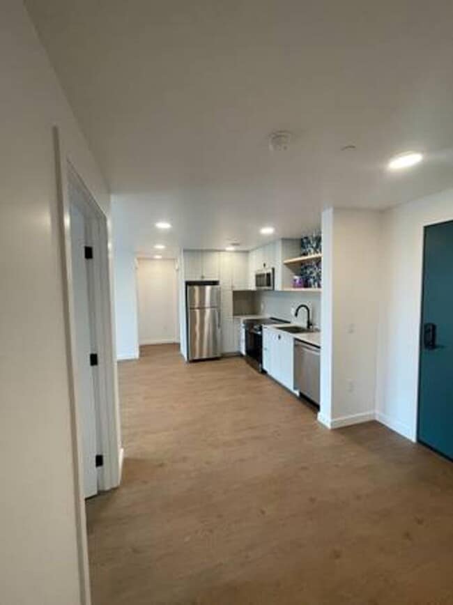 Interior Photo - Chaku Kumtuks Haws