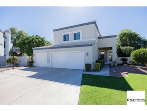 Building Photo - 1343 E Beacon Dr