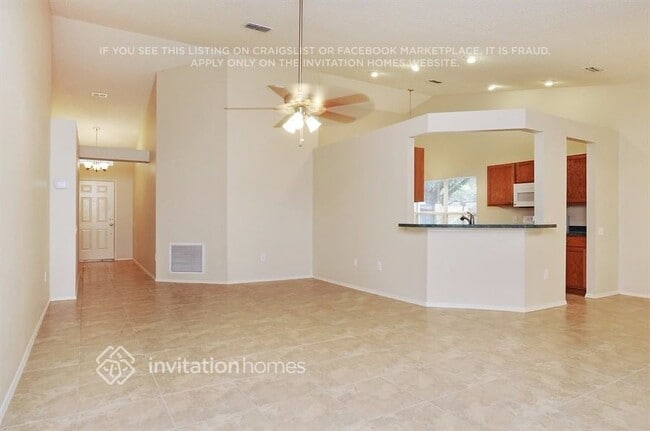 Foto del edificio - 26804 Roseann Pl