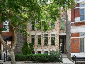 Building Photo - 842 N Wolcott Ave