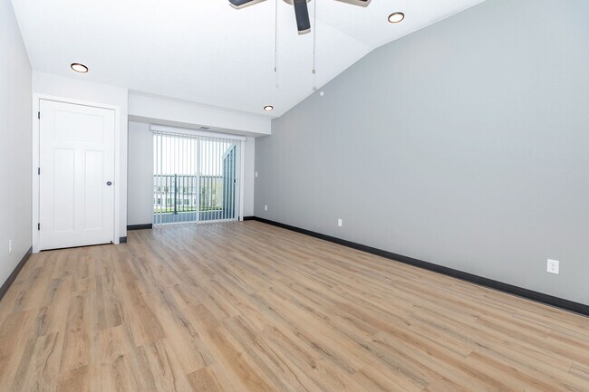 Foto del edificio - Stone Haven Apartments