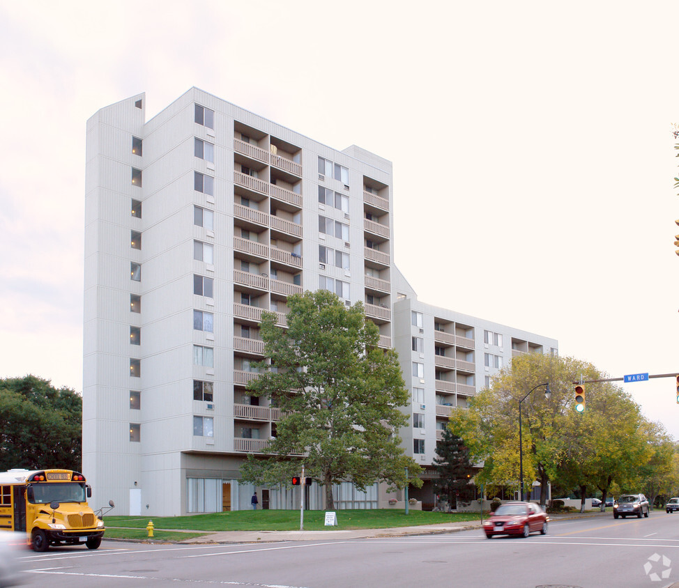 Primary Photo - St. Simon's Terrace