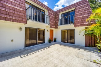 Building Photo - 3681 SW Sunset Trace Cir