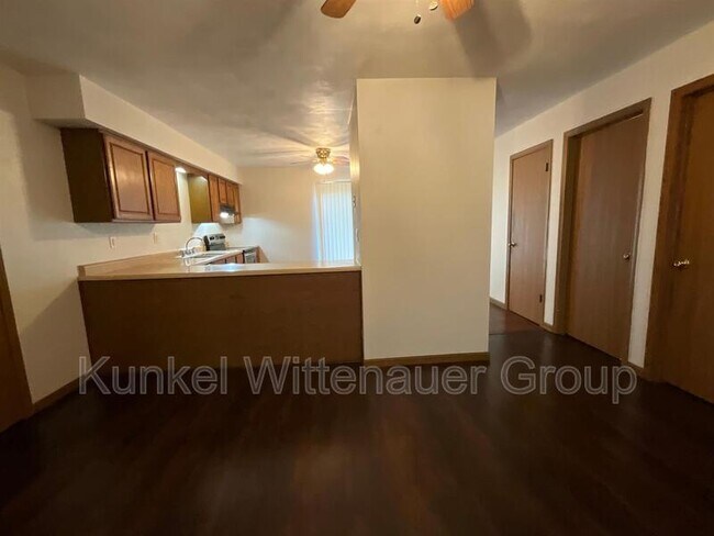 Foto del edificio - 2406 Richland Prairie Blvd