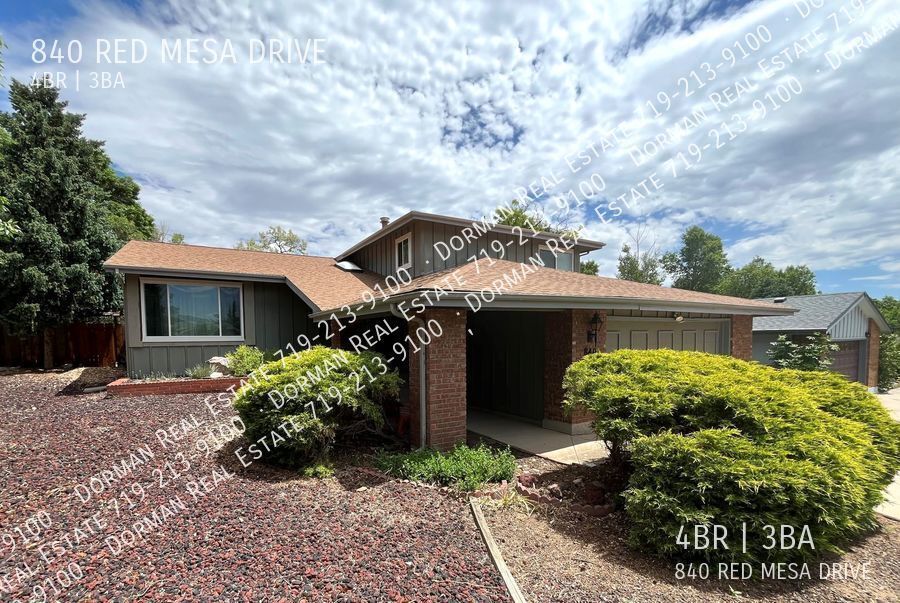 Foto principal - Spacious Home Close to Quail Lake!