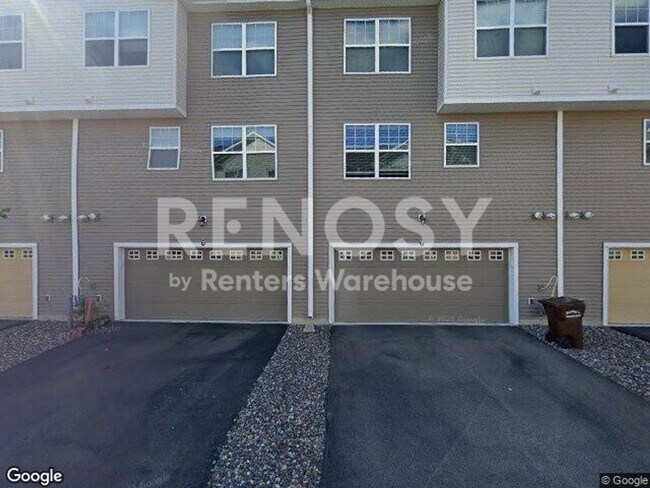 Building Photo - 9580 Madison Dr